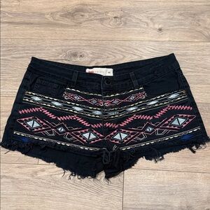 POOL JEANS Colors Black Jean Shorts Multicolor Embroidery Boho Festival Size 8